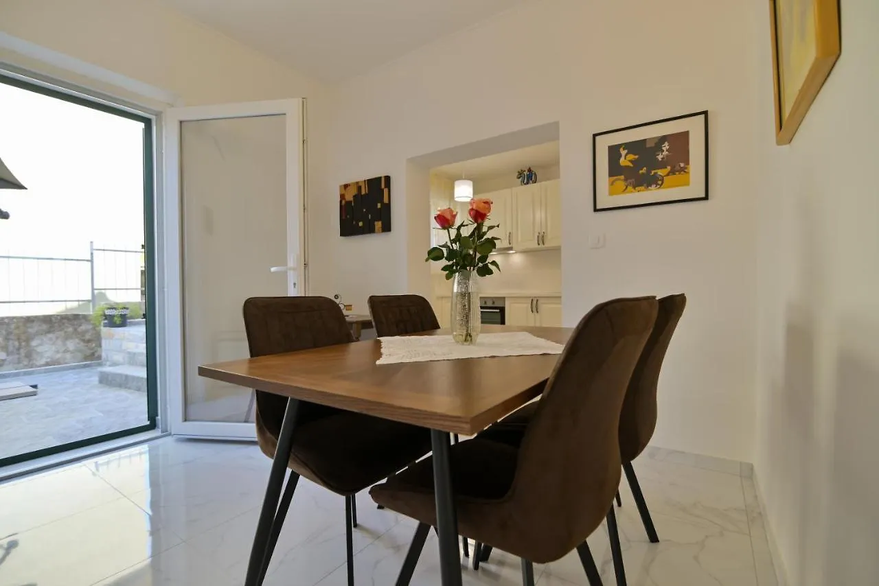 Apartments Art Trogir